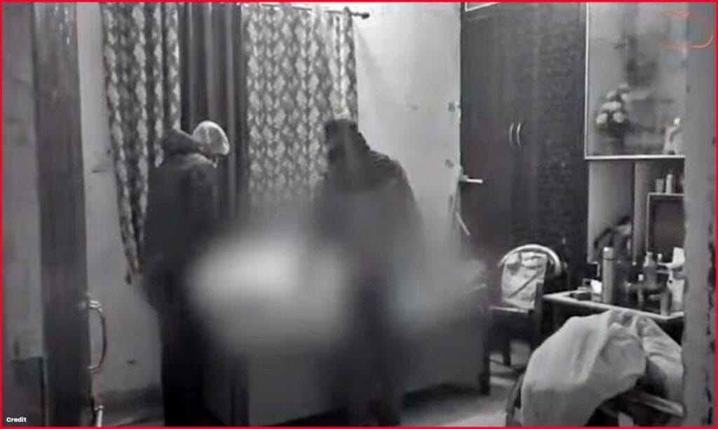 2 minors girls killed