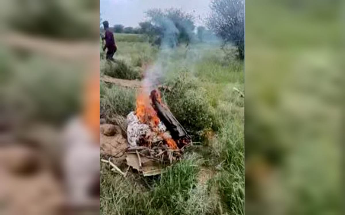 Jet Crashes 2 Killed
