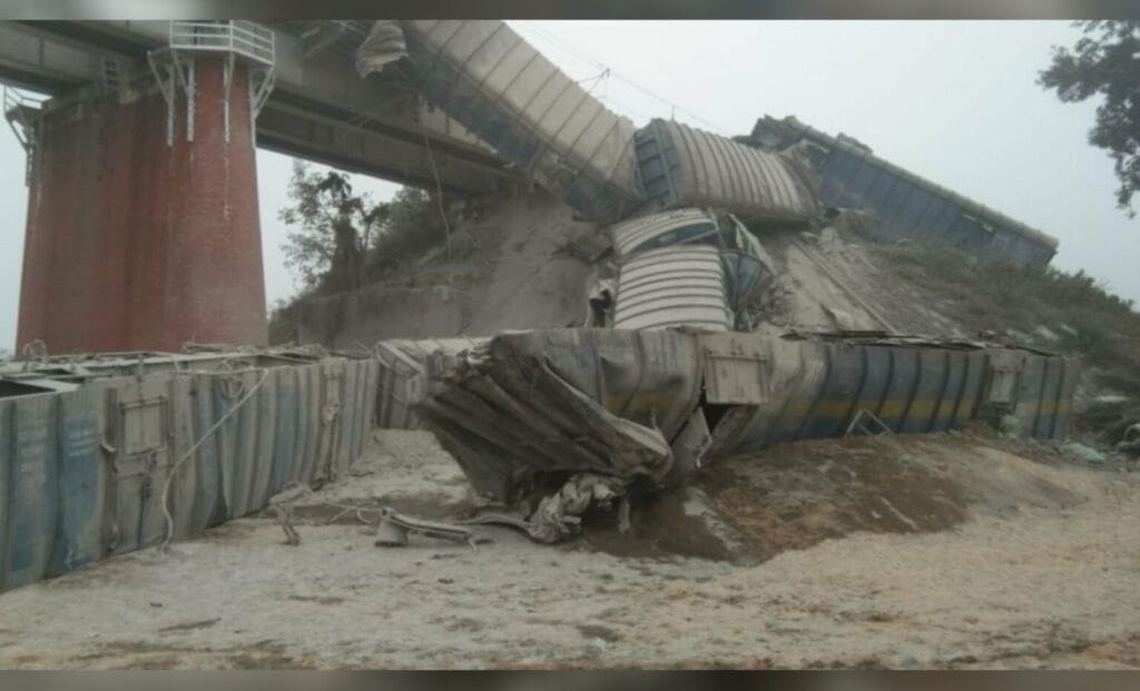 Train Accident Live updates